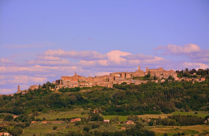 montepulciano-ga28d65a9a_1920